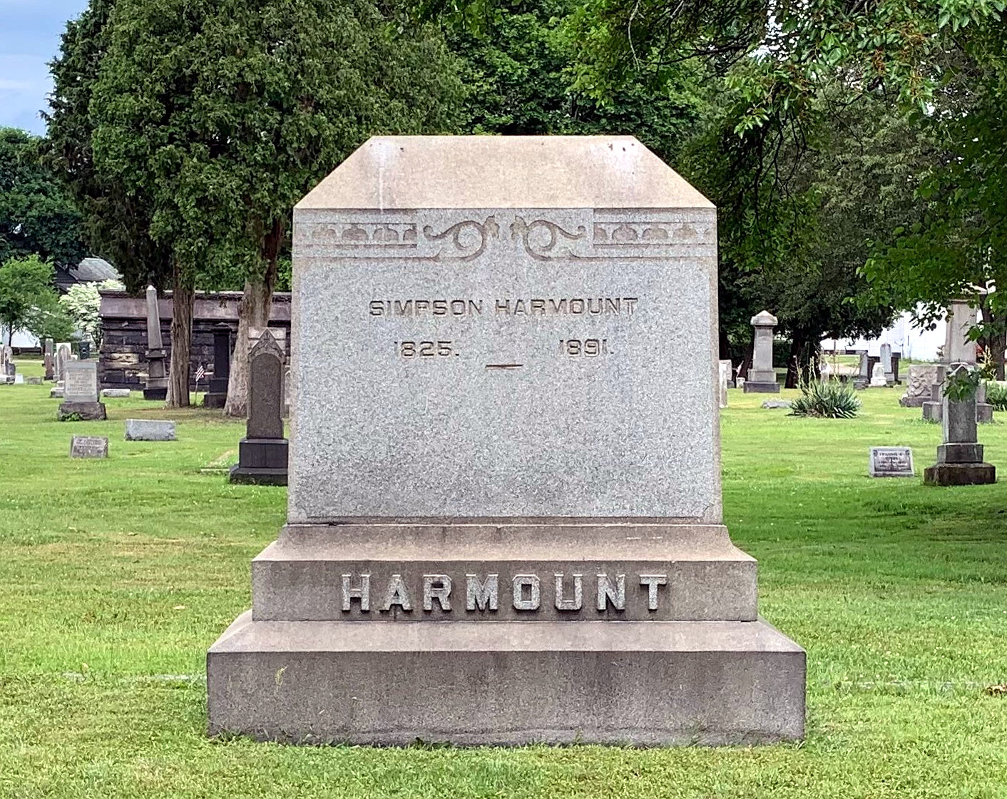 Simpson Harmount's Headstone, Fourth Street Cemetery, Dover. (Source: findagrave.com)