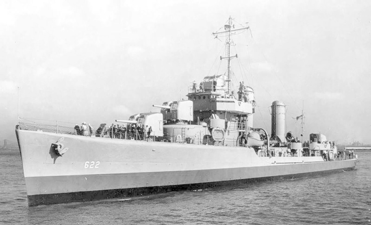 USS Maddox (DD-622) in October 1942