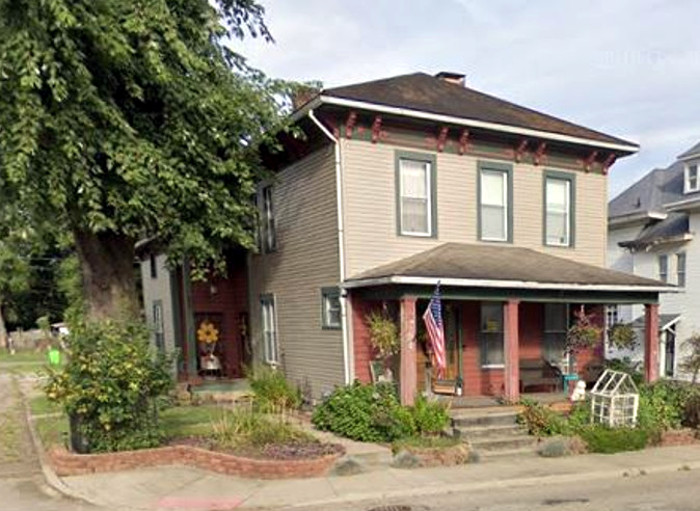 The Lanning House, North Water Street, Uhrichsville, 2019. (Source: google.com)