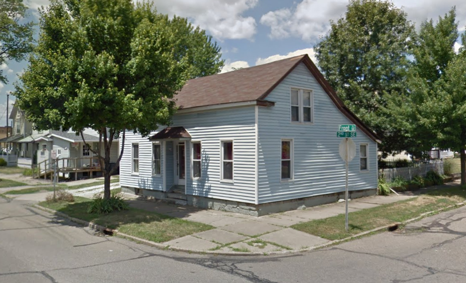 The Maholm House on Front Street, New Philadelphia, Ohio, 2019. (Source: google.com)