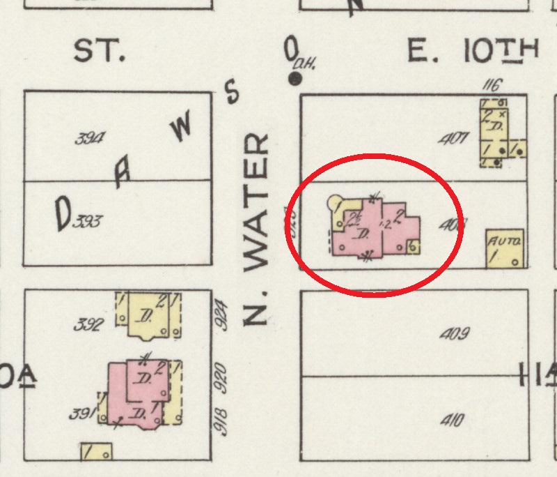 The depiction of the Rhoads/Robinson House on the 1915 Sanborne Fire Insurance Map. Note it now shows the turret feature on the northwest corner. (Source: loc.gov)