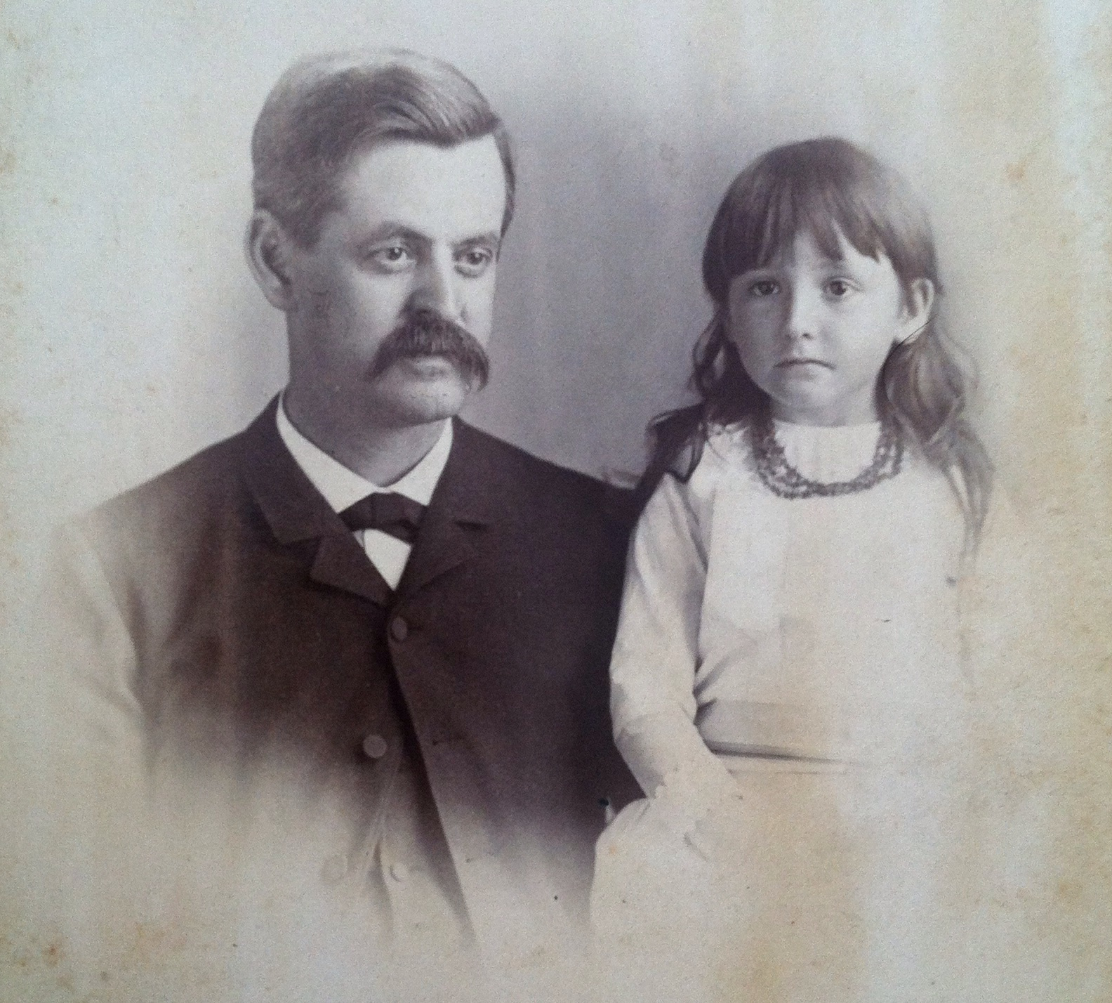 Image of Andrew D. Gribble (L) and his daughter, c. 1885. (Source: ancestry.com)