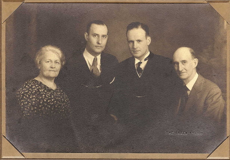 The Dodd Family, c. 1930. (Source: findagrave.com)