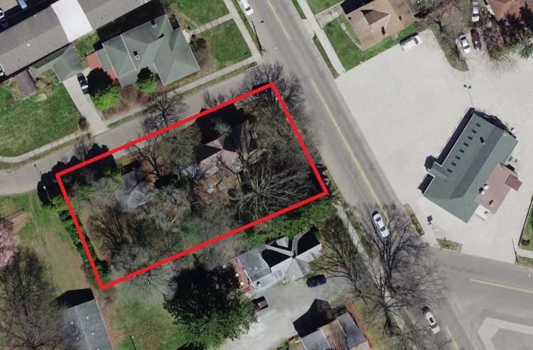 Overhead view of the Nabor House and lot on Tuscarawas Avenue, New Philadelphia, Ohio, 2022. (Source: auditor.co.tuscarawas.oh.us)