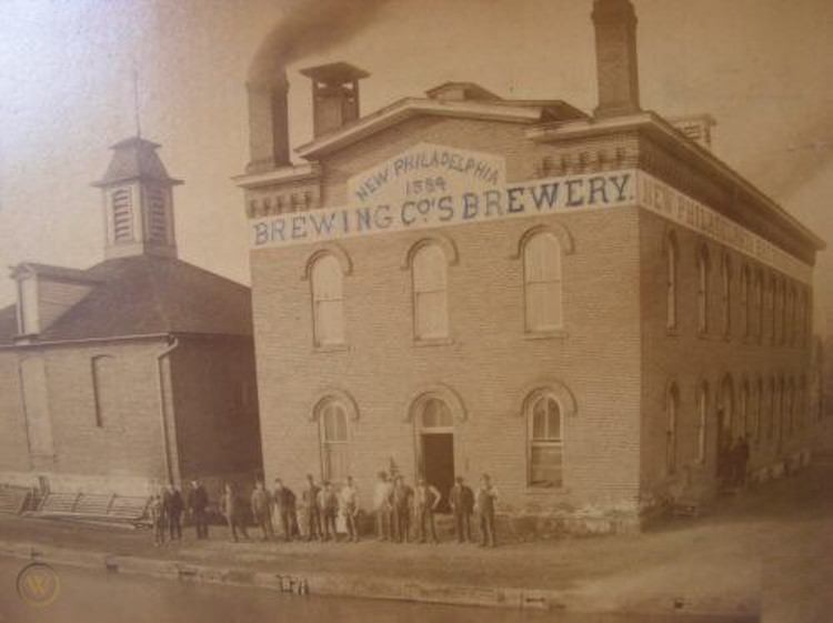 Image of the New Philadelphia Brewery, c. 1900 (Source: worthpoint.com)