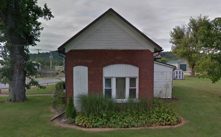 The company house built by the Flaccus Brothers Company on the cannery property on West Front Street, New Philadelphia, Ohio, 2018. (Source: google.com)
