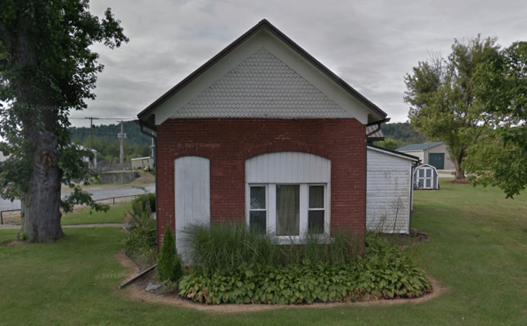 The company house built by the Flaccus Brothers Company on the cannery property on West Front Street, New Philadelphia, Ohio, 2018. (Source: google.com)