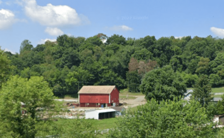 The Kazmaier Farm as seen from Interstate 77 north of Strasburg, Ohio, 2023. (Source: google.com)