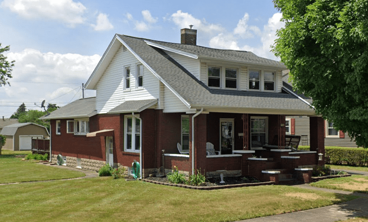 The Herron House on Kaderly Street in New Philadelphia, Ohio, 2022. (Source: earth.google.com)
