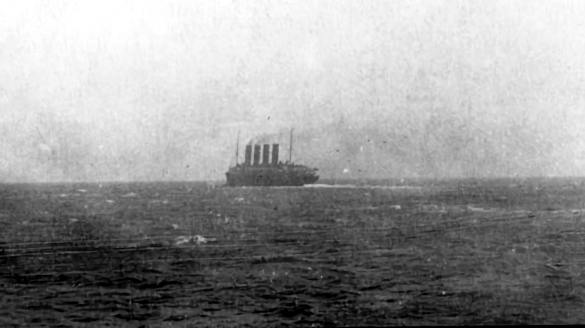 Last photo taken of the RMS Lusitania as she departed New York, 1 May 1915. (Source: wikipedia.com)