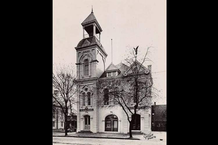 Postcard image of Eagle Hall in New Philadelphia, Ohio where Philip Barnhard first proposed the "Welcome to Our City" sign, 1930s. (Source: ebay.com)