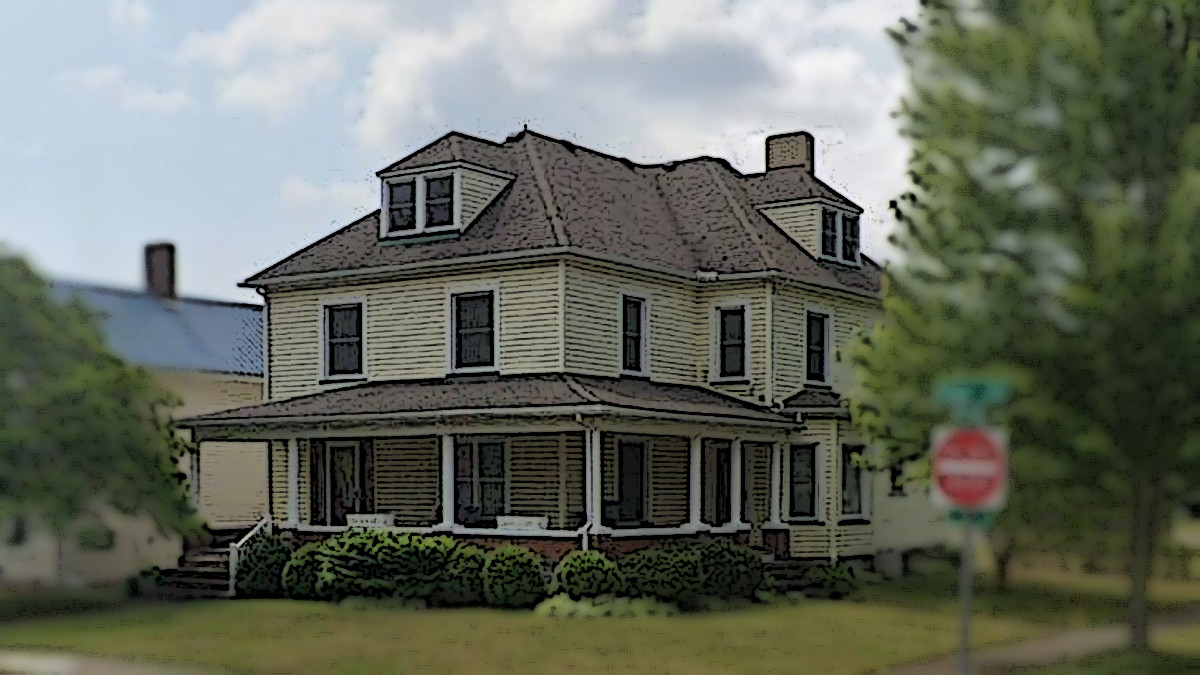 The Hurst Home on Fair Avenue NW in New Philadelphia, Ohio, 2023. (Source: google.com)