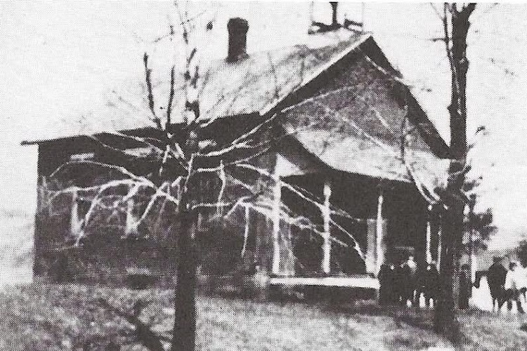 Image of the Quebec School found in Lloyd Mizer's "History of the Schools in Tuscarawas County, Ohio", printed 1993.