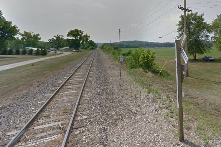 Modern view of the railroad running southeast through what was the Read farms, 2012. (Source: google,com)