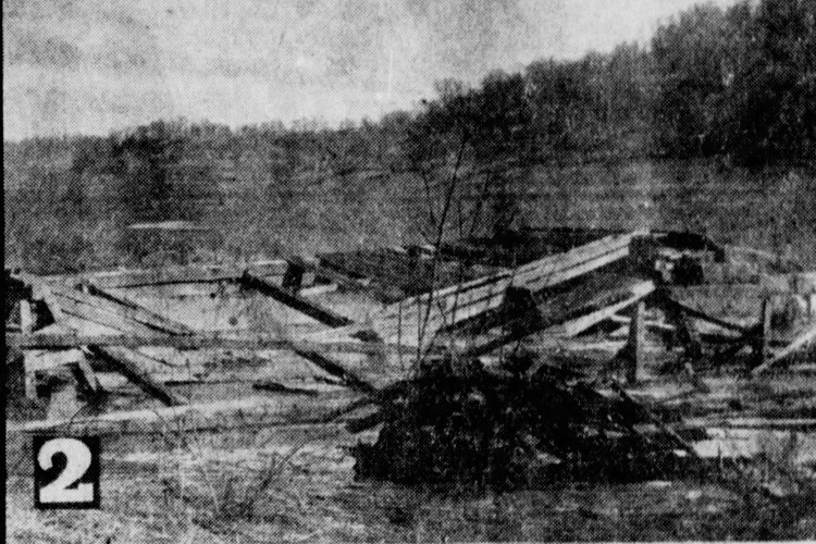 Wreckage of one of four covered bridges destroyed by the tornado, April 1940. (Source: newspapers.com)