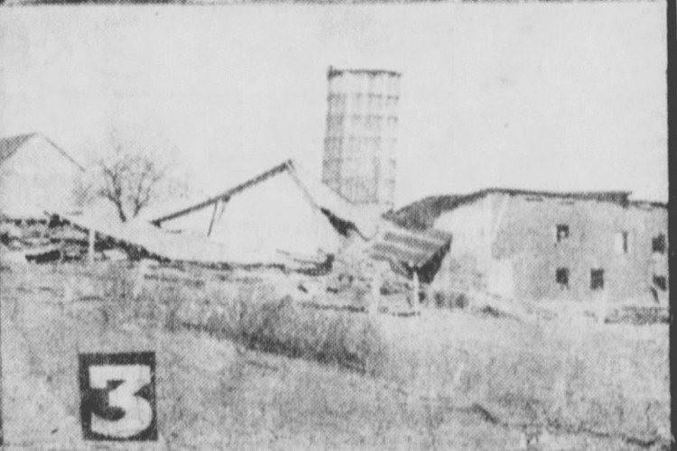 Remains of barn owned by E.C. Buxton, April 1940. (Source: newspapers.com)