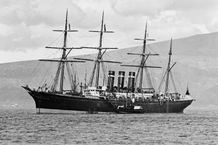 Photograph of the steamship City of Rome, 1882. (Source: Wikipedia)