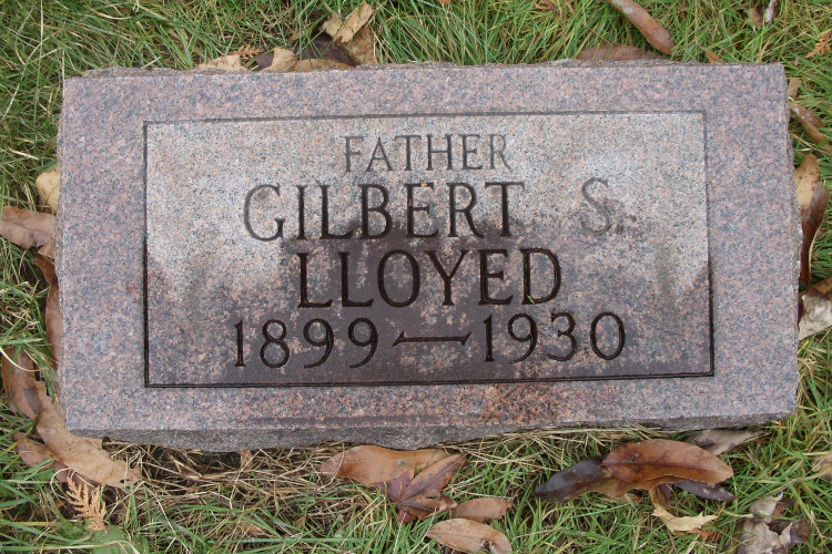 Gilbert Lloyd's headstone in Maple Grove Cemetery, Dover, Ohio, 2019. (Source: findagrave.com)